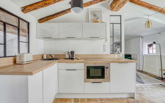 Sublime 2BR Flat in the Heart of Old Lyon