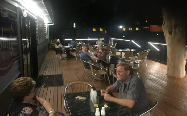 Crows Nest Tourist Park