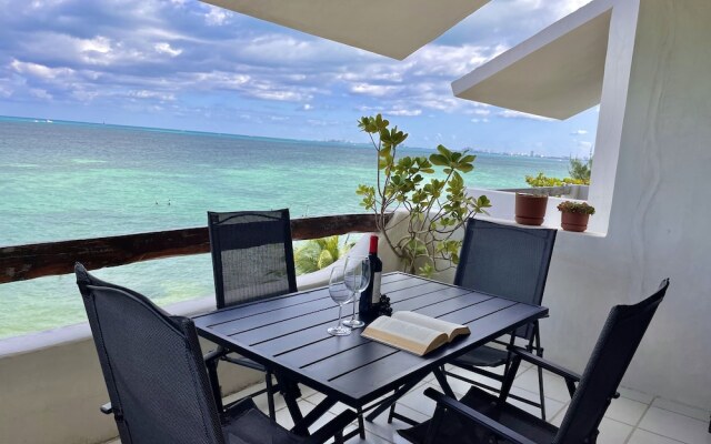 Flamingo Plus by Andiani Travel