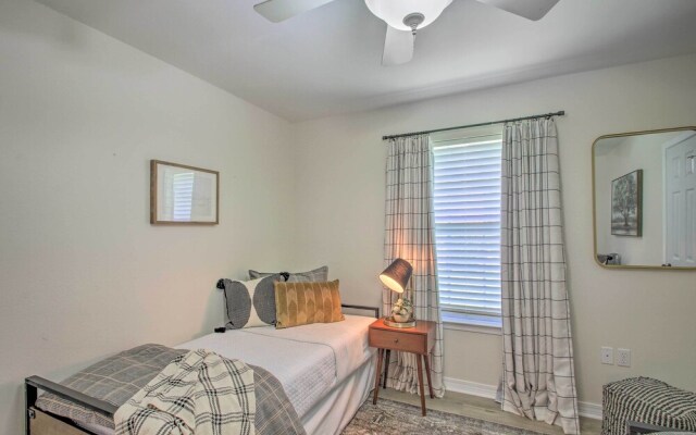 Cozy-modern Pensacola Home: Large Yard, Grill
