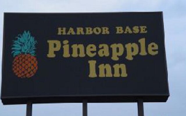 Harbor Base Pineapple Inn