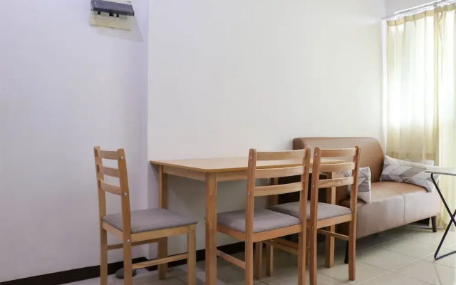 Modern And Homey 1Br At Maple Park Sunter Apartment