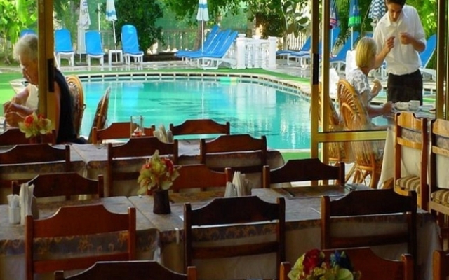 Beach Garden Apartments