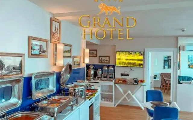 Grand Hotel ☆ Orbi City