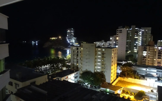 Apartment Overlooking the Beach in El Rodadero