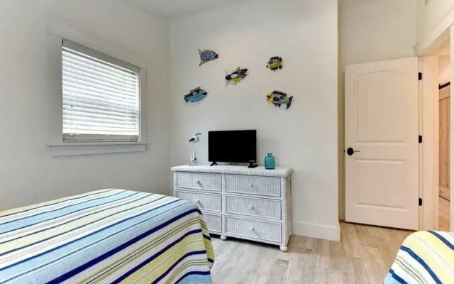 Beach Pearl 212 Archer Way by RedAwning
