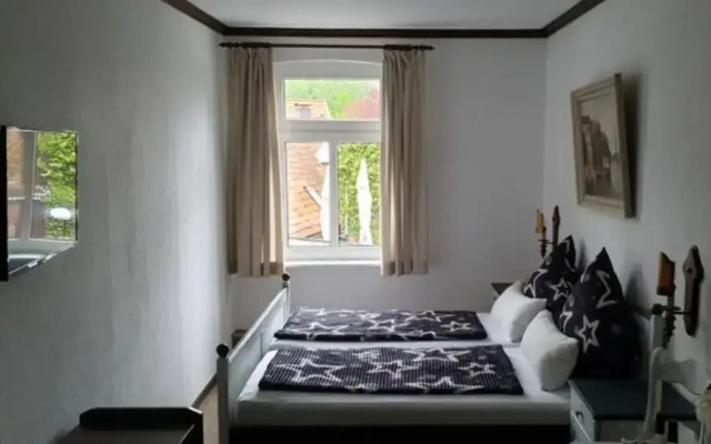 Haduloha Hotel & Restaurant