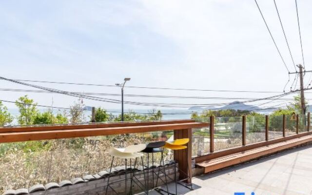 Qingdao Qigu Abalone Island No.85 Homestay
