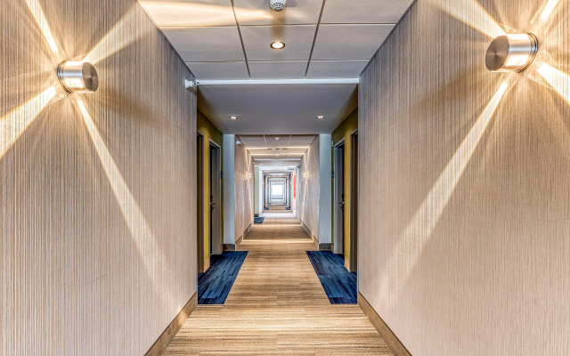 Holiday Inn Express & Suites Rantoul by IHG