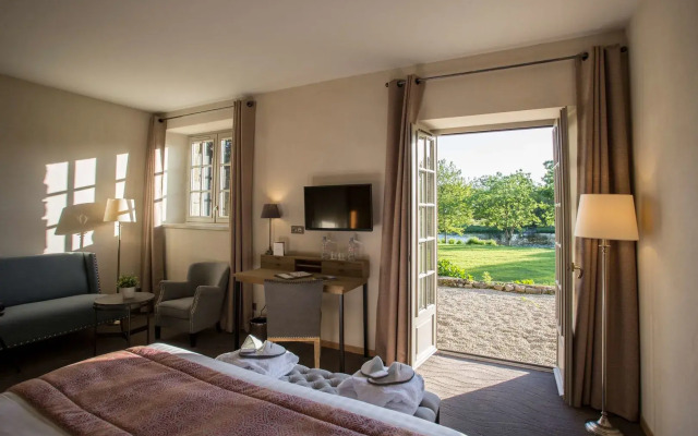 Hôtel de L'Abbaye Le Tronchet - Handwritten Collection