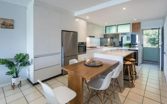 2 Bedroom Poinciana Lodge