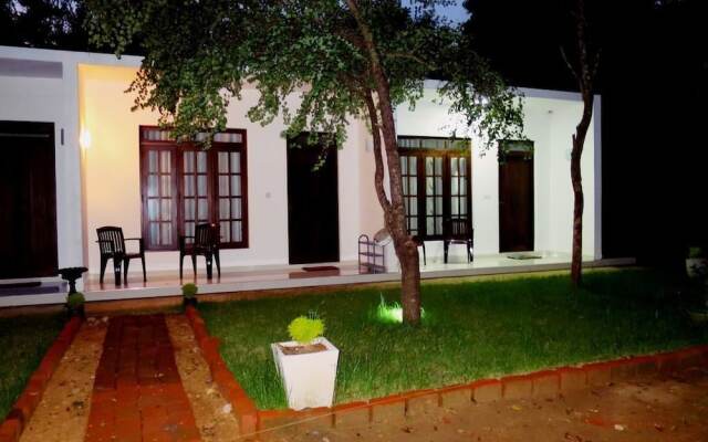 Hotel Chanara