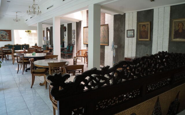 Hotel Kirana