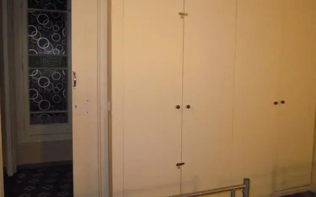 Pensión Cortés Diputación