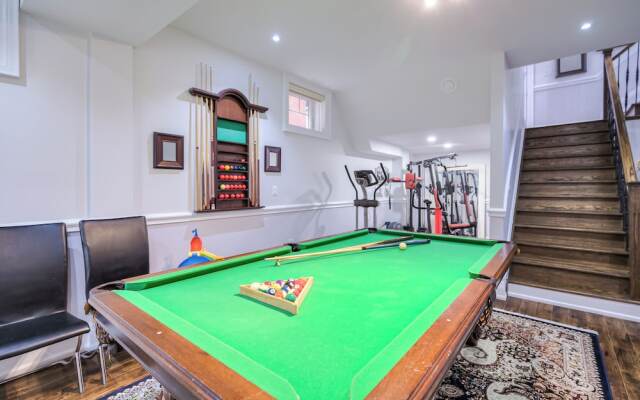 Waterfront Avenue Suites