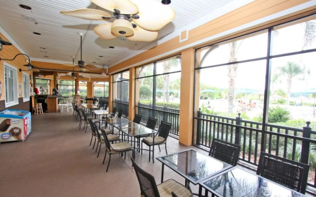 710 Bahama Bay
