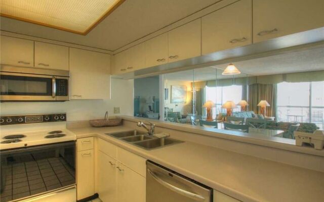 So Hampton 707 by RedAwning