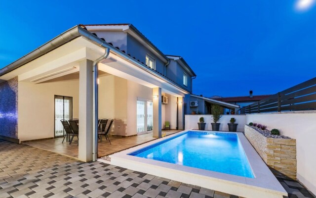 Amazing Home in Skatari With Wifi and 3 Bedrooms