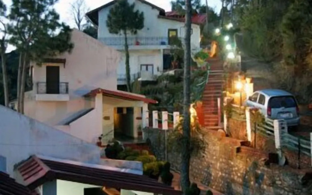 Woodsvilla Residency Ranikhet