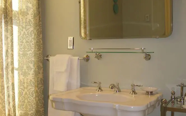 The Baker House Bed & Breakfast