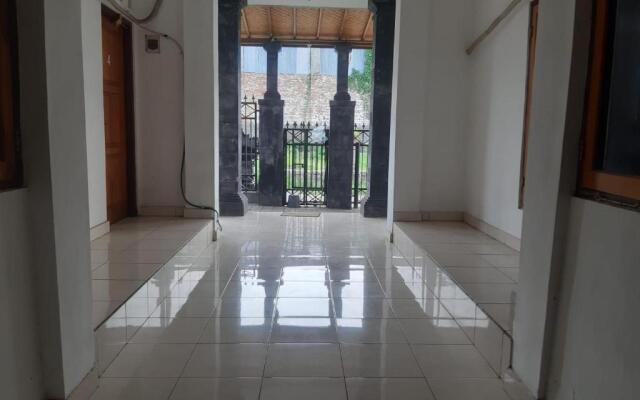 OYO 90810 Ravaya Homestay