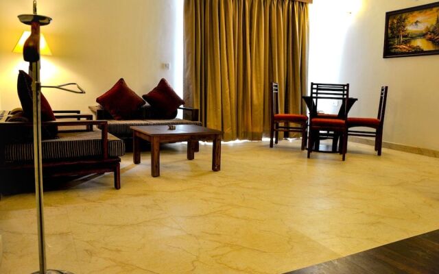 Rosewood Apartment Hotel