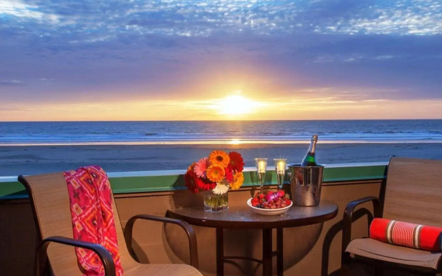 SeaVenture Beach Hotel