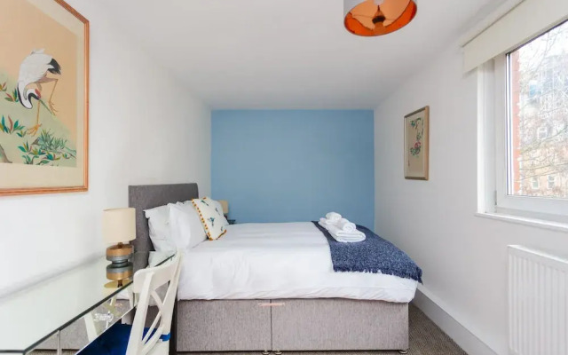 Spacious Central 3 Bedroom Apartment in Old Street