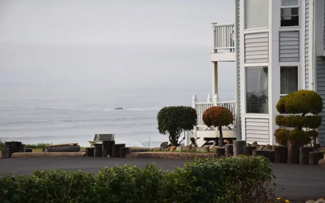 Schooner Landing