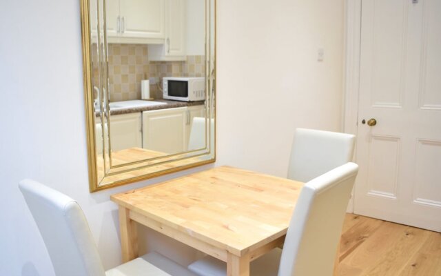 Spacious 1 Bedroom Flat In Piccadilly Circus