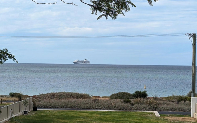 Busselton Beachside