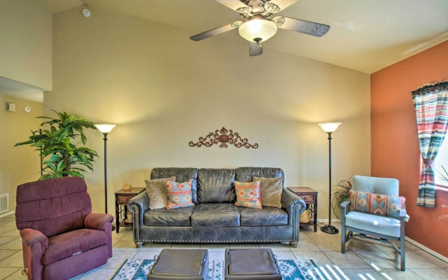 7 Mi to Mill Ave: Bbq-ready Mesa Townhouse