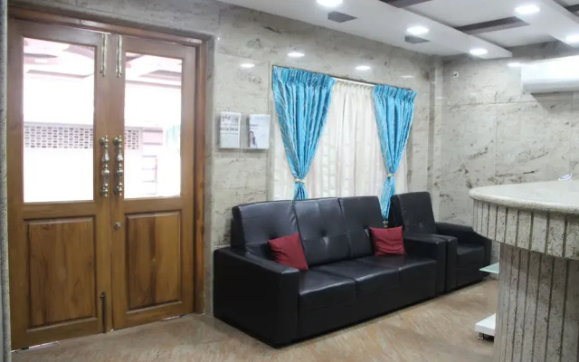 OYO 4593 The Park Royal
