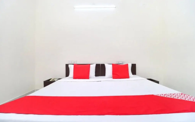 OYO 23185 Mama's Inn