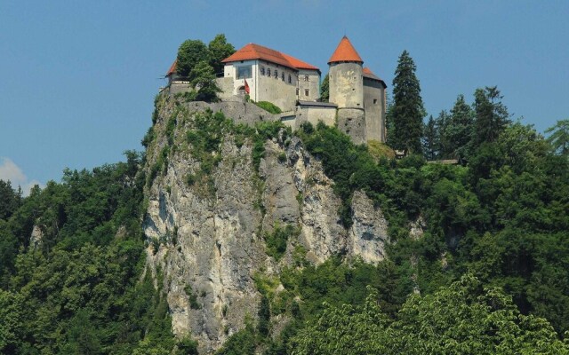 Lovely Apartment in Bled near Lake