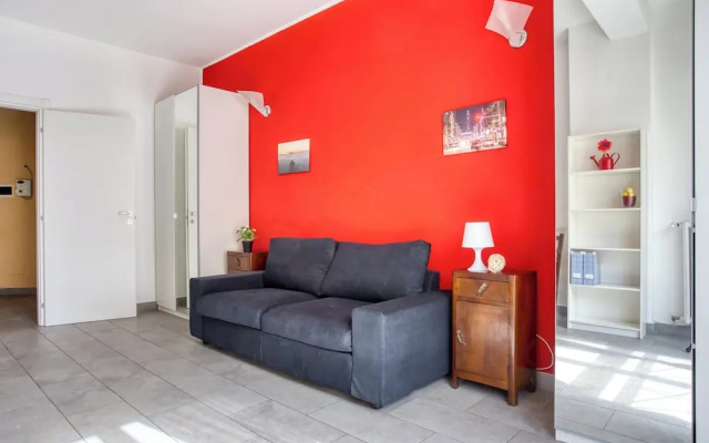 Bright 3BR flat near Park