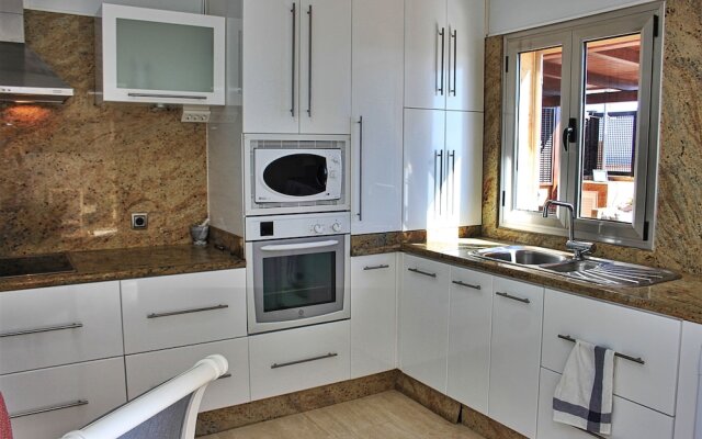 Luxury 5 star villa with amazing sea view and heated pool