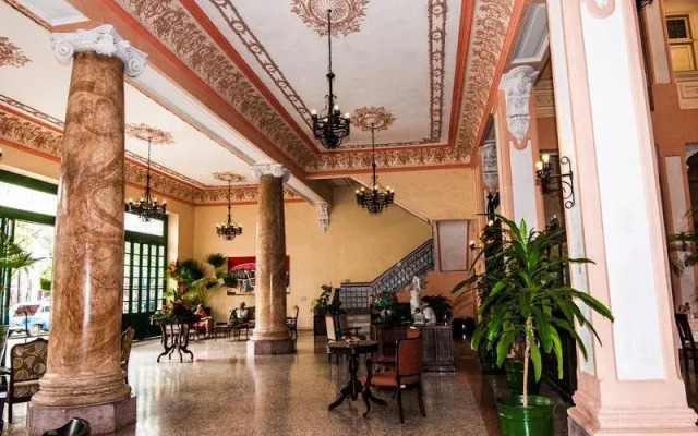 Hotel E Velasco