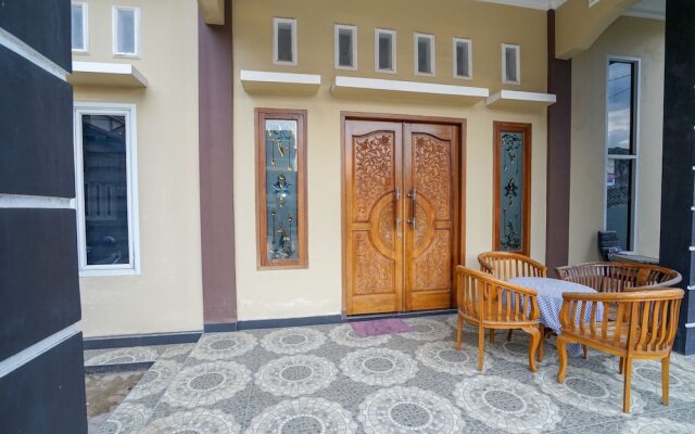 OYO 2036 Afifah Homestay Syariah