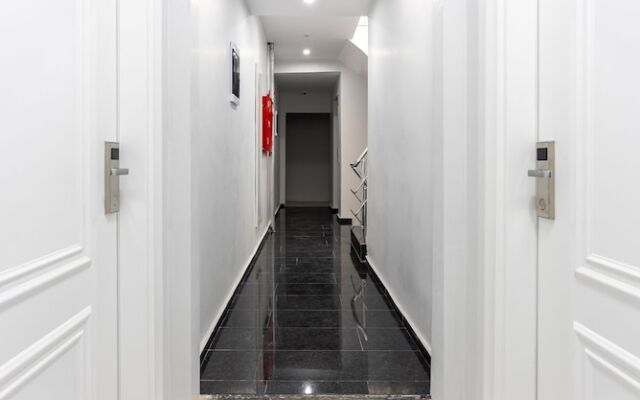 WP White Palace Hotel