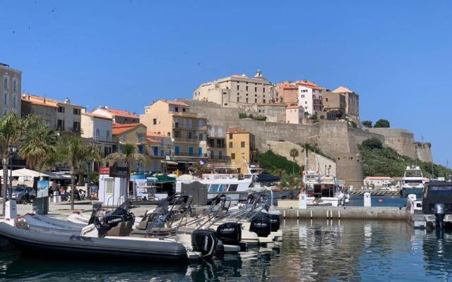 Appartement neuf sur Plage de Calvi Vue Mer