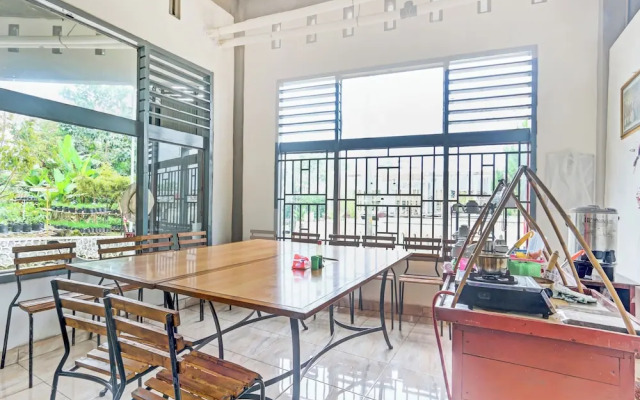 OYO 90517 Homestay Wonosobo Asri