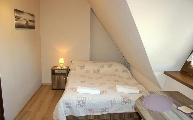 Sloneczny Dworek Guest House