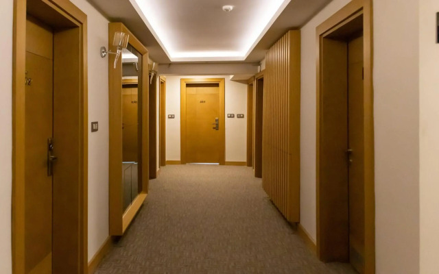 Lotus Park Hotel