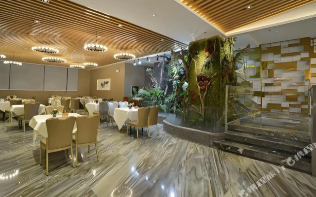 Campanile Hotel (Shenzhen Longcheng Plaza Metro Station)