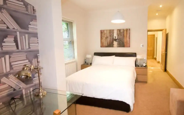 Cozy City Retreat in London