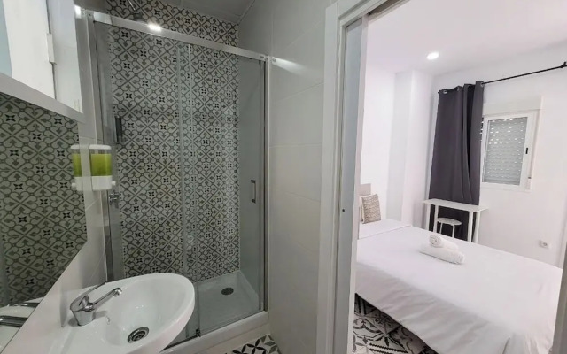 AYZ Silvela - Auto check-in property