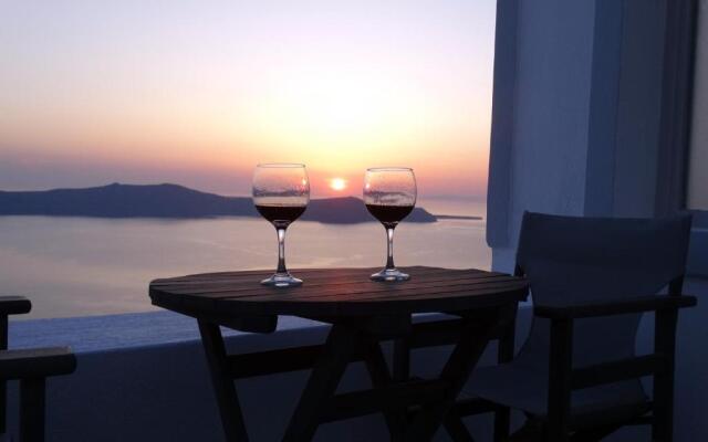 Yposkafo Suites - Studio - Santorini