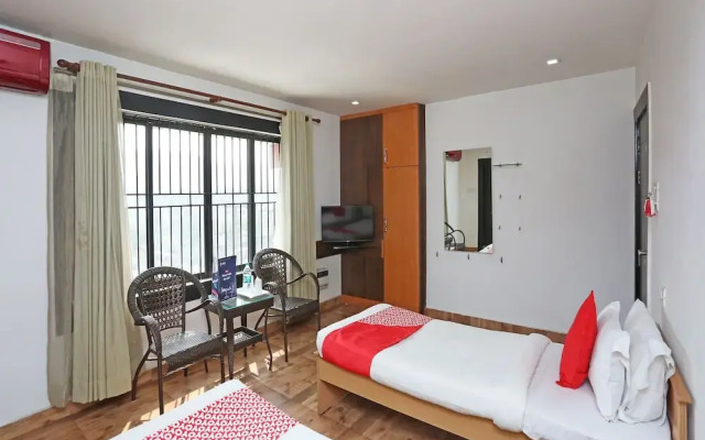 OYO 2794 Hotel Plaza Inn
