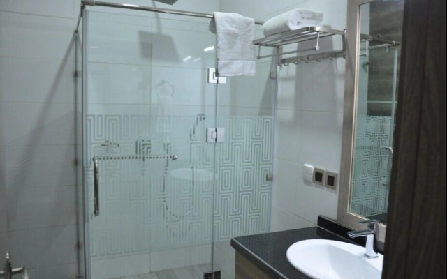 Springhill Hotel & Suites